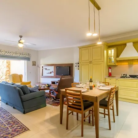 Modern And Wellness 3 Bedrooms Apt - Happy Διαμέρισμα *