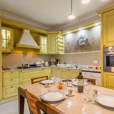 Modern And Wellness 3 Bedrooms Apt - Happy *